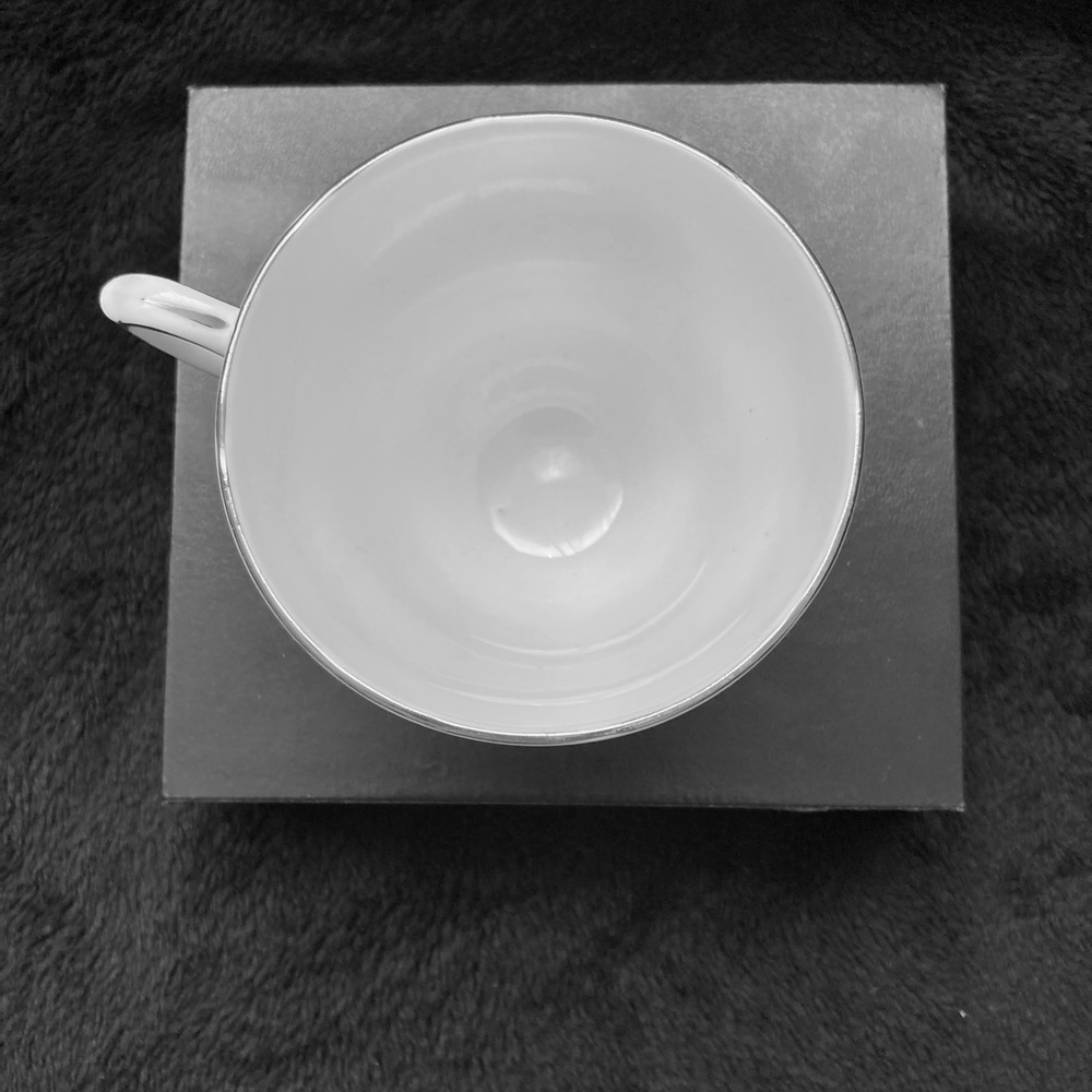 VINTAGE FIREWEED DUCHESS ENGLAND BONE CHINA FIREWEED GOLD TRIM 2 7/8" TEA CUP - Picture 4 of 4